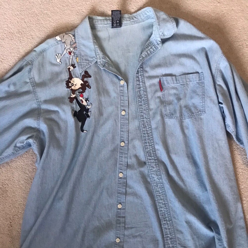 VINTAGE LOONEY TUNES EMBROIDERED JEAN SHIRT
